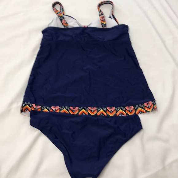 Cute royal blue tankini Sz L. Never been worn. - Picture 2 of 6